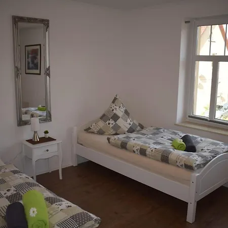 بيت ضيافة Gaestehaus Burgblick 3*