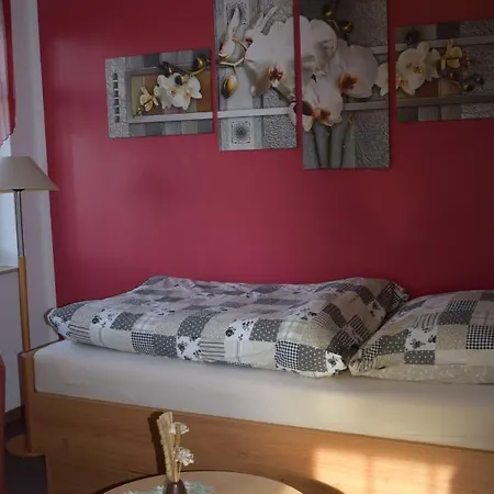 Gaestehaus Burgblick Bed & Breakfast