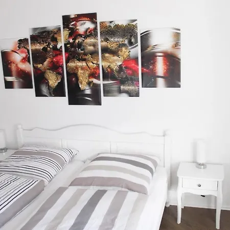 Gaestehaus Burgblick بيت ضيافة