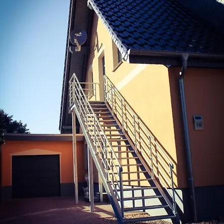 Πανσιόν Gaestehaus Burgblick Neustadt-Glewe