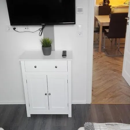 Gaestehaus Burgblick بيت ضيافة 3*