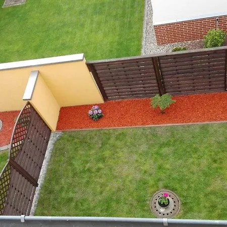 Gaestehaus Burgblick بيت ضيافة نويشتات-غليفه